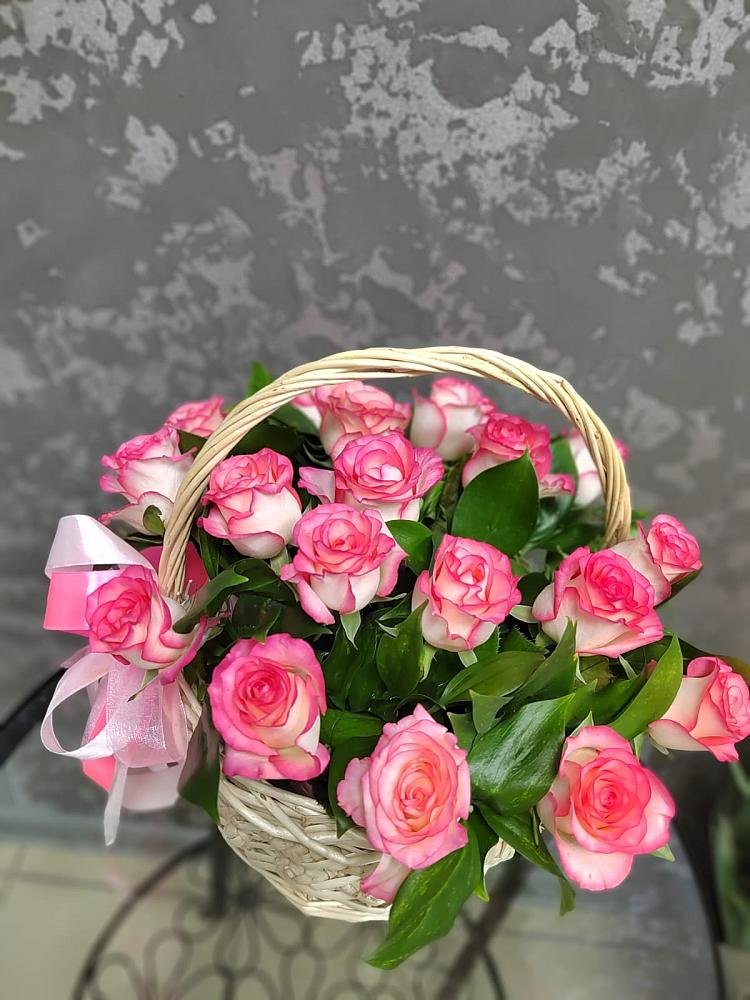 Цветочная композиция из Розы в корзине в Чамзинке