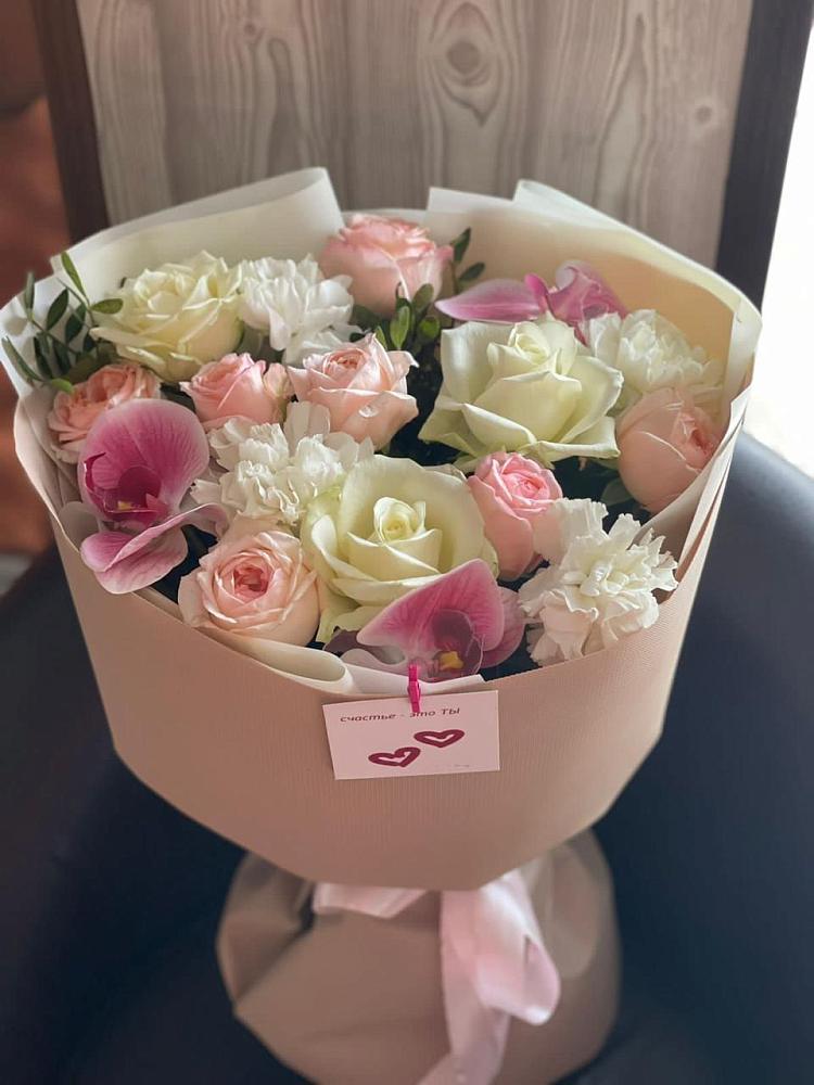 Букет цветов из: Орхидеи, Розы и Гвоздики в Чамзинке