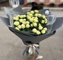 Букет Белые кустовые розы Солинеро в Чамзинке