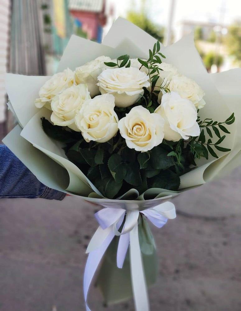 Букет Белые розы Проуд в Чамзинке