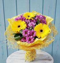 Букет цветов из:  Хризантемы и Герберы #REPLACE_PRED# Чамзинке