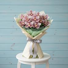 Букет цветов из:  Орхидеи и Розы в Чамзинке