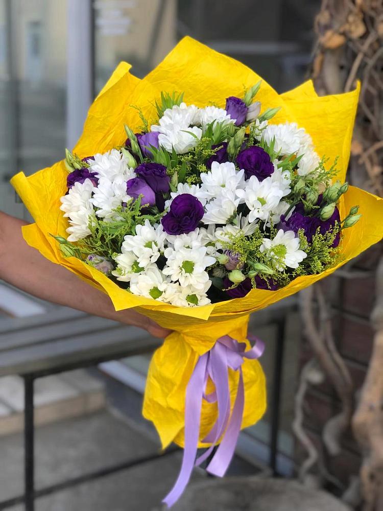 Букет цветов из: Ирисы, Хризантемы и Ромашки в Чамзинке