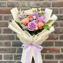 Букет цветов из:  Лизиантусы и Розы #REPLACE_PRED# Чамзинке