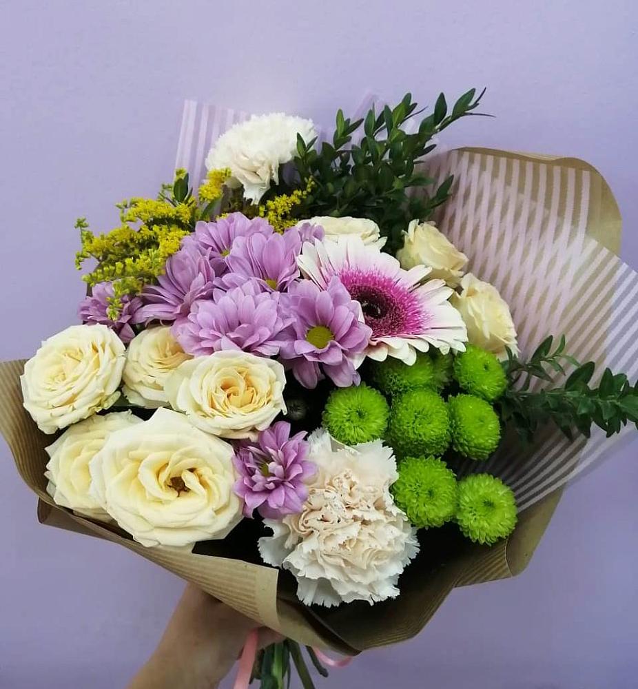 Букет цветов из: Хризантемы, Розы, Гвоздики и Герберы в Чамзинке