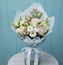 Букет цветов из:  Розы и Лизиантусы в Чамзинке