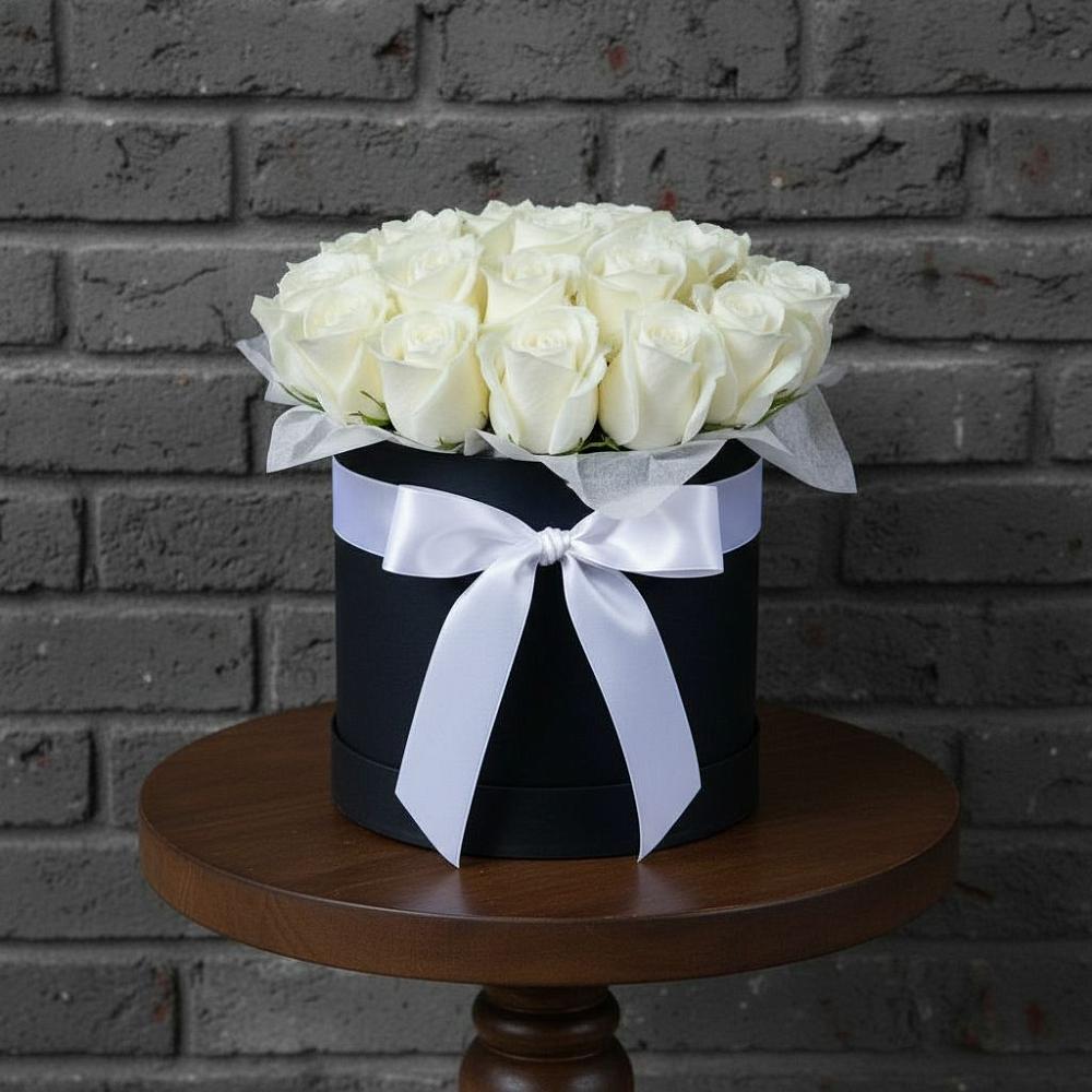 Цветочная композиция из Розы в шляпной коробке в Чамзинке