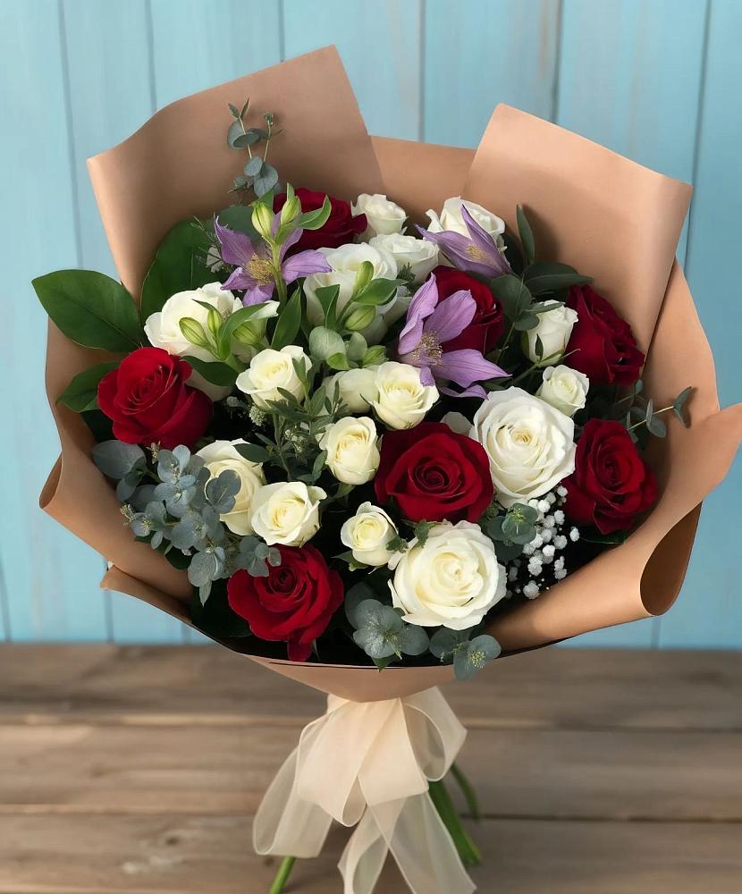 Букет цветов из: Розы и Альстромерии в Чамзинке