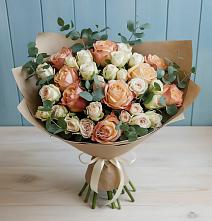 Букет цветов из:  Альстромерии и Розы в Чамзинке