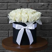 Цветочная композиция из Розы в шляпной коробке в Чамзинке