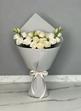 Букет цветов из:  Розы и Лизиантусы в Чамзинке